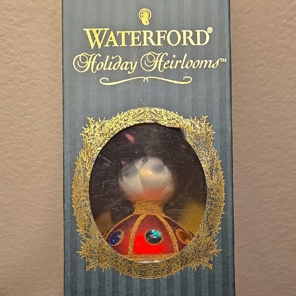 Waterford Nostalgic Collection Red and Gold Tree Topper Ornament - Picture 11 of 11